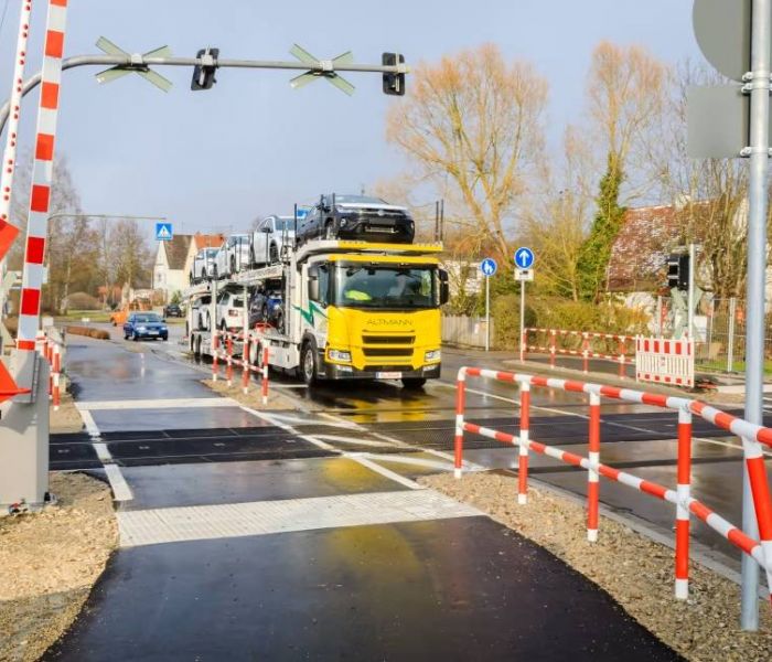 Der Scania P 25 BEV ist ein bahnbrechender vollelektrischer Autotransporter, der die weltweit erste seiner Art ist. (Foto: Michael Baumgartner. KiTO)