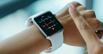 Heart Rate Monitor in der Logistik: Sicherheit und Leistung optimieren (Foto: AdobeStock - 829556865 abvbakarrr)